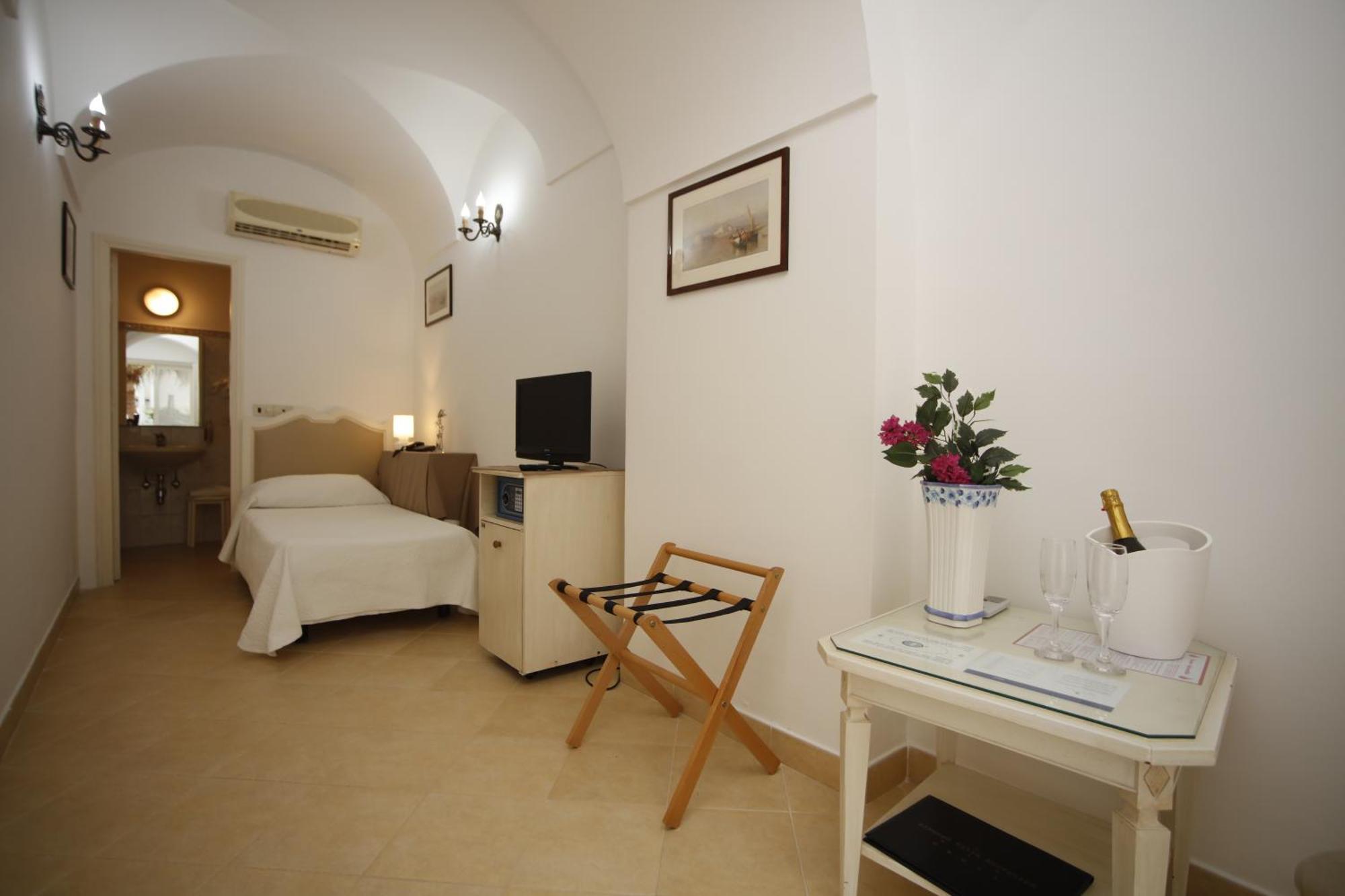 Hotel San Felice Капри Стая снимка